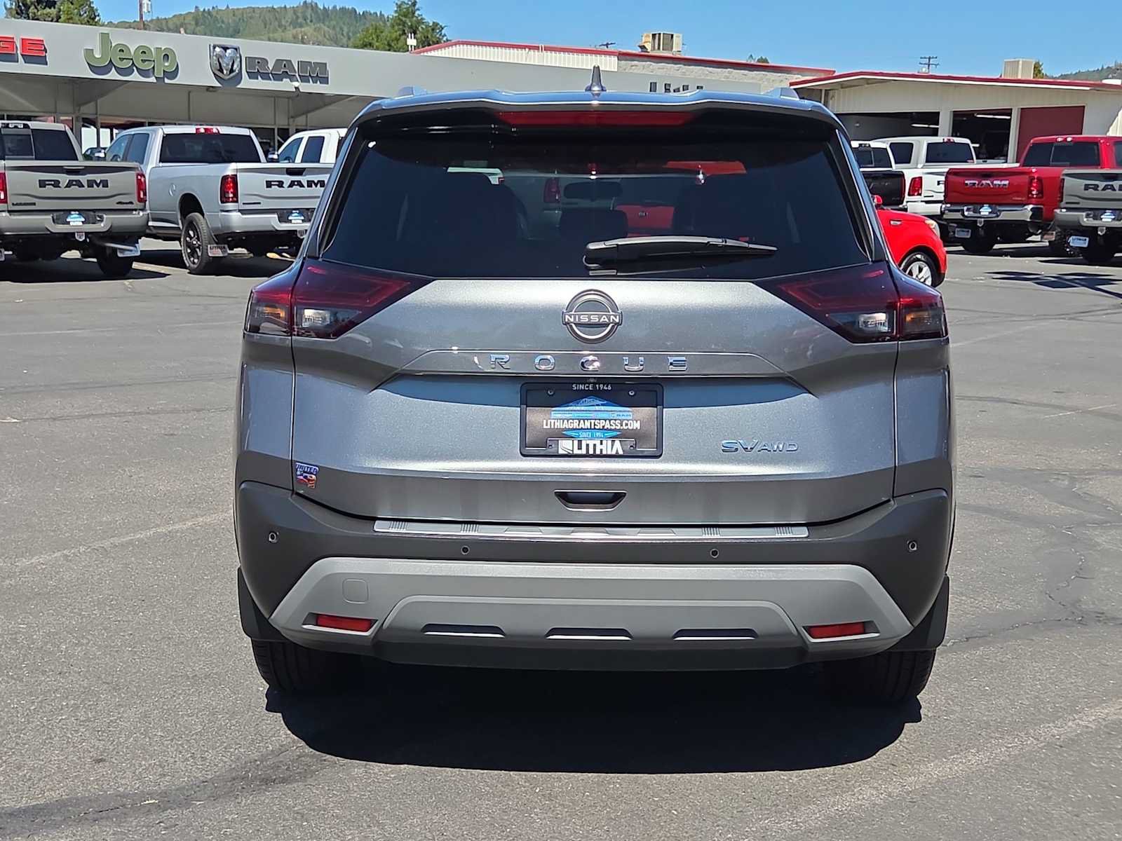 Used 2023 Nissan Rogue SV w/ SV Premium B Package AWD/4WD image 13