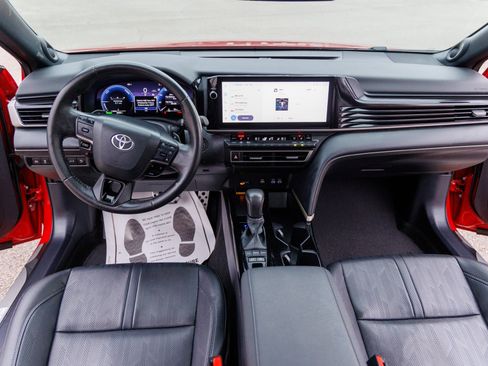 Used 2025 Toyota Camry XSE image 45