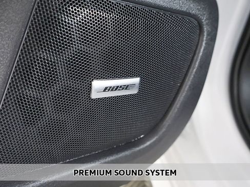 Used 2023 Nissan Sentra SR w/ SR Premium Package FWD image 4