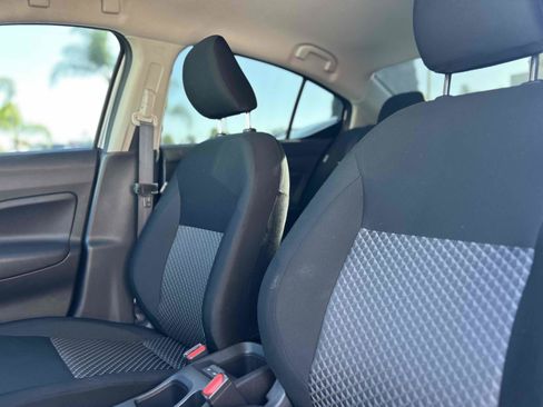 Used 2024 Nissan Versa S image 11