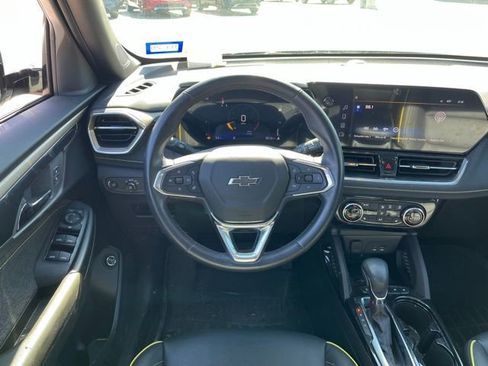 Used 2024 Chevrolet TrailBlazer ACTIV w/ Convenience Package image 11