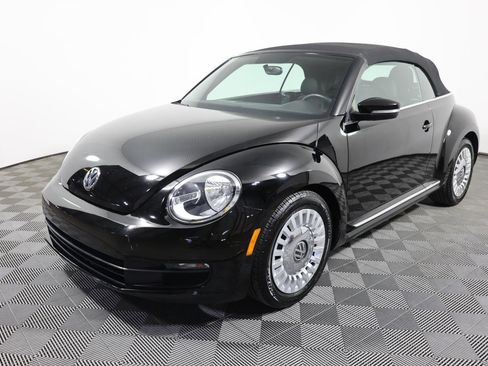 Used 2014 Volkswagen Beetle 1.8T image 26