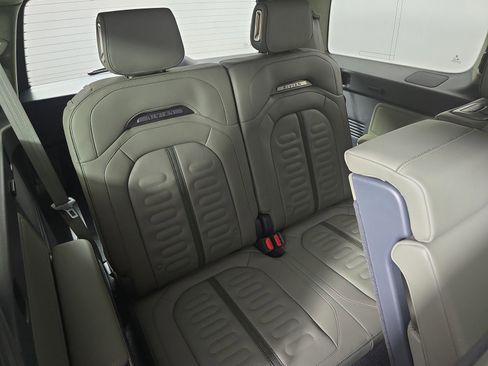 Used 2022 Rivian R1S Launch Edition AWD/4WD image 25