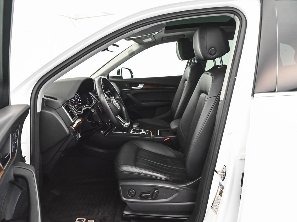 Used 2018 Audi Q5 Premium w/ Premium Plus Package AWD/4WD image 28