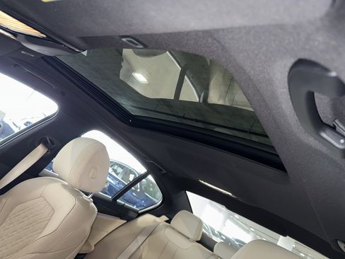 Used 2023 BMW 540i w/ Convenience Package RWD image 11
