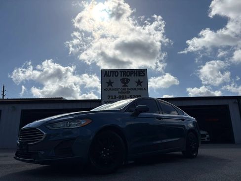 Used 2019 Ford Fusion S FWD image 37
