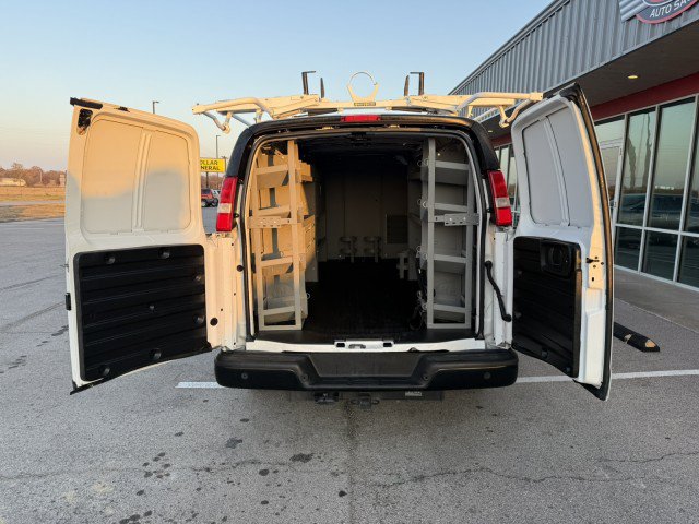 Used 2023 GMC Savana 2500 Extended w/ Driver Convenience Package RWD image 5