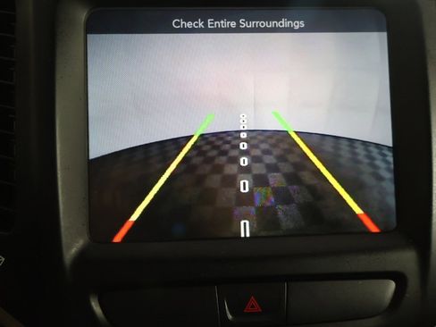 Used 2016 Jeep Cherokee Latitude w/ Cold Weather Group image 38