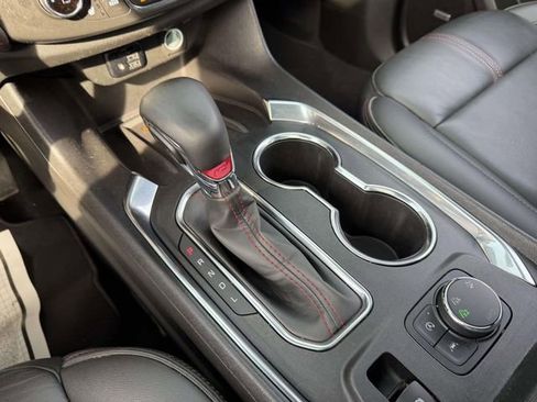 Certified 2023 Chevrolet Traverse RS image 21