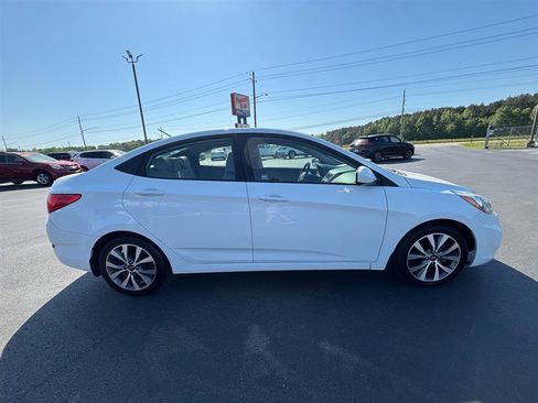Used 2017 Hyundai Accent Value Edition image 7