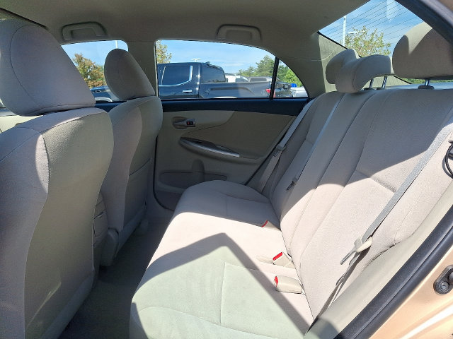 Used 2011 Toyota Corolla LE FWD image 9