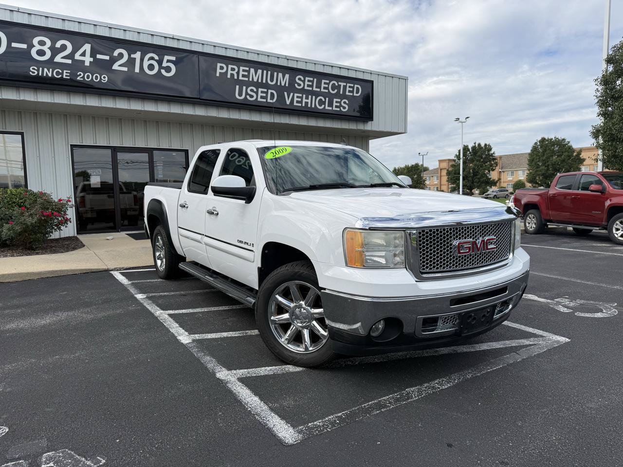 Used 2009 GMC Sierra 1500 Denali AWD/4WD image 7