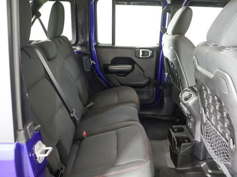 Used 2020 Jeep Wrangler Unlimited Rubicon AWD/4WD image 30