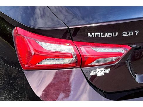 Used 2020 Chevrolet Malibu Premier FWD image 36