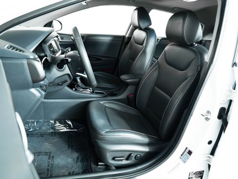 Used 2017 Hyundai Ioniq Limited image 19
