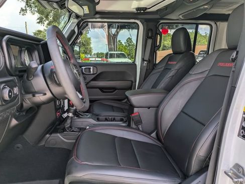 Used 2024 Jeep Wrangler Unlimited Rubicon w/ XTREMEE 35" Tire Package AWD/4WD image 20