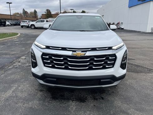 New 2026 Chevrolet Equinox LT image 2
