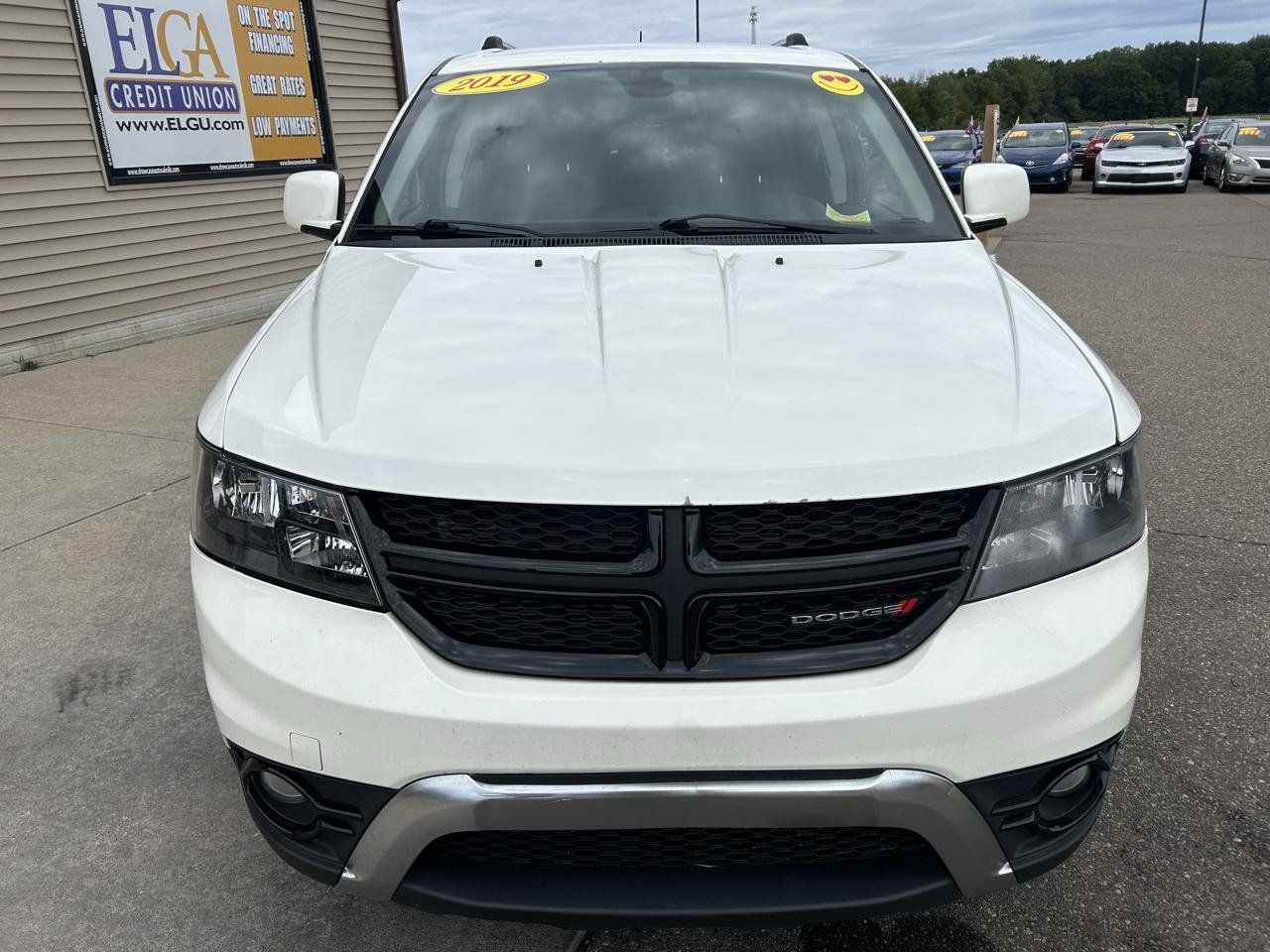 Used 2019 Dodge Journey Crossroad FWD image 2