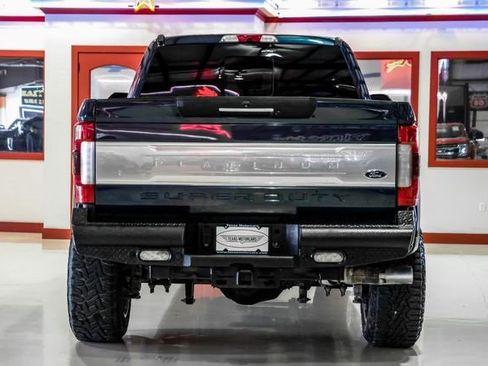 Used 2019 Ford F250 Platinum w/ Platinum Ultimate Package image 12