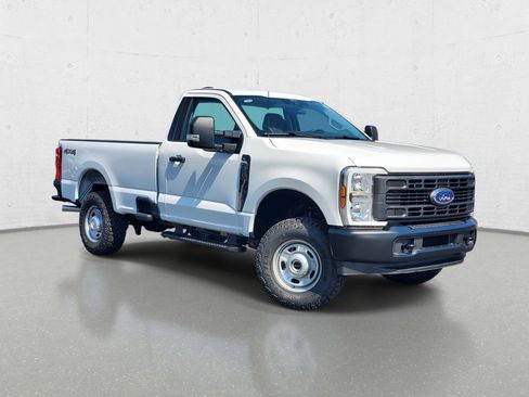 New 2026 Ford F250 XL w/ XL Off-Road Package AWD/4WD image 2