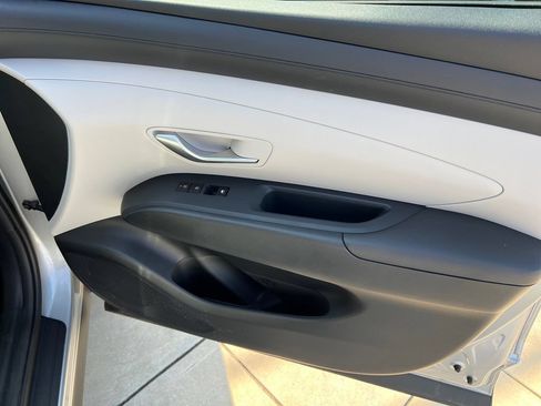 Used 2026 Hyundai Tucson SE FWD image 6