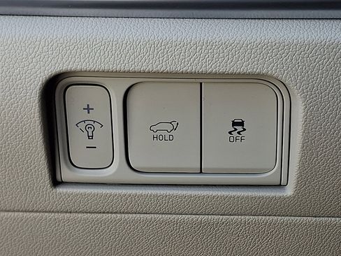 Certified 2024 Kia Sorento SX image 27