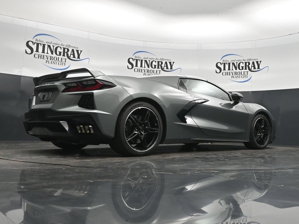 Used 2022 Chevrolet Corvette Stingray Premium Conv w/ Z51 Performance Package RWD image 32