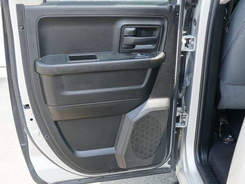 Used 2019 RAM 1500 Express w/ Express Value Package AWD/4WD image 26