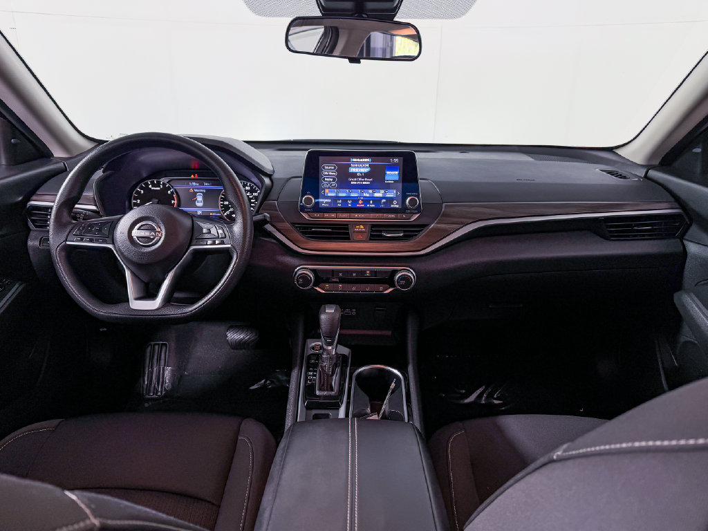 Certified 2024 Nissan Altima 2.5 SV AWD/4WD image 15