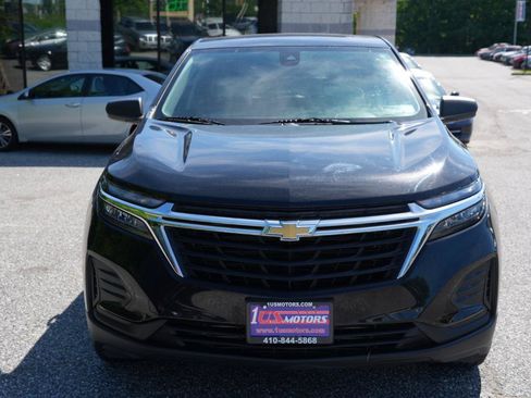 Used 2022 Chevrolet Equinox LS AWD/4WD image 2