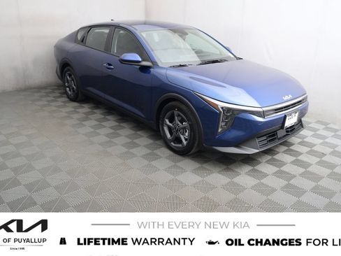 New 2026 Kia K4 FWD image 3
