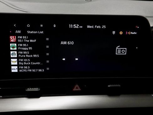 Used 2025 Kia Sportage EX w/ Premium Package image 4