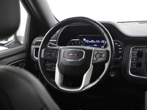 Used 2021 GMC Yukon SLT w/ SLT Premium Package image 18