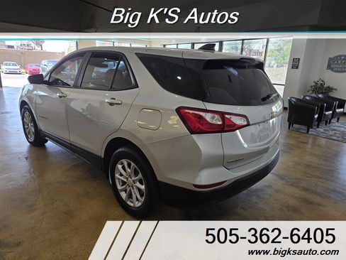 Used 2020 Chevrolet Equinox LS image 6