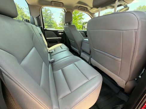 Used 2019 Chevrolet Silverado 2500 W/T AWD/4WD image 7