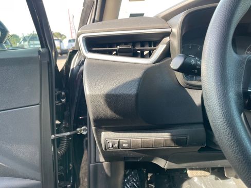 Used 2023 Toyota Corolla LE image 15