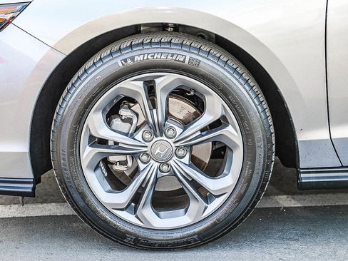 Certified 2024 Honda Accord EX image 32