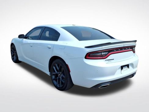Used 2019 Dodge Charger SXT w/ Blacktop Package RWD image 3