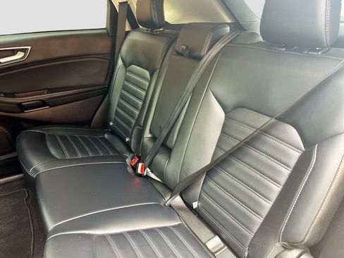 Used 2022 Ford Edge SEL AWD/4WD image 23