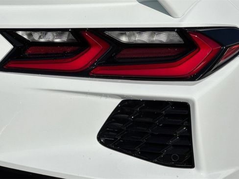 Used 2023 Chevrolet Corvette Stingray Coupe w/ Z51 Performance Package image 32