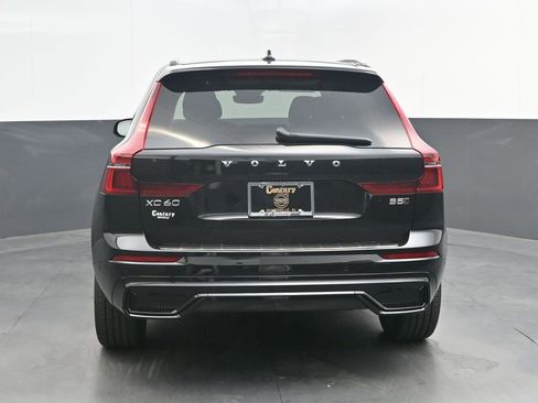 New 2026 Volvo XC60 B5 Plus w/ Climate Package AWD/4WD image 6