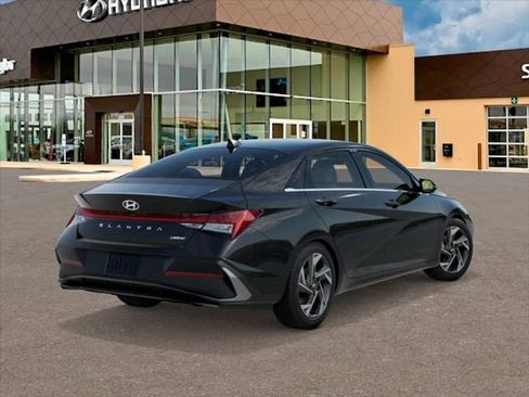 New 2026 Hyundai Elantra Limited image 4