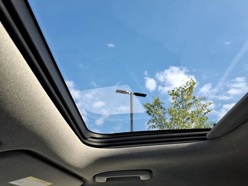 Used 2024 Hyundai Santa Fe Limited image 21