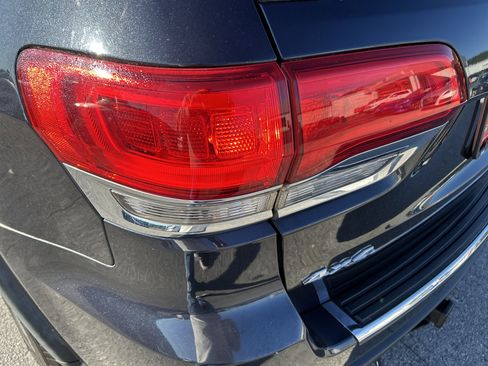 Used 2014 Jeep Grand Cherokee Limited image 38