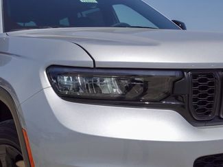 New 2025 Jeep Grand Cherokee L Altitude video 3