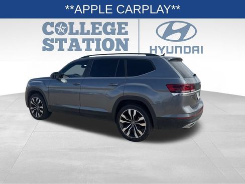 Used 2021 Volkswagen Atlas SE w/ Panoramic Sunroof Package image 8