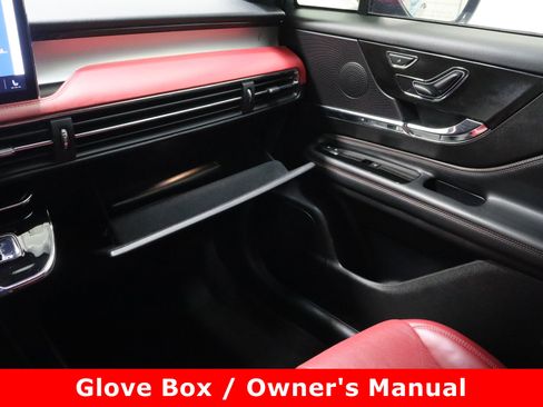 Used 2024 Lincoln Corsair Reserve w/ Equipment Group 201A image 25