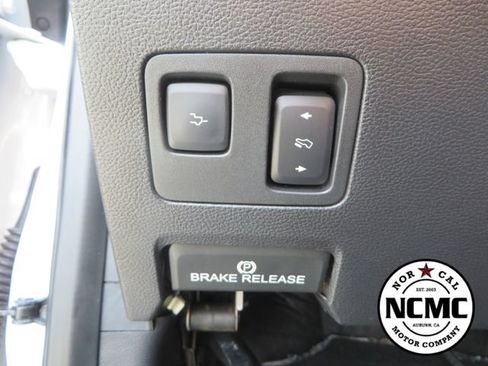 Used 2019 Ford F350 Platinum w/ Platinum Ultimate Package AWD/4WD image 58