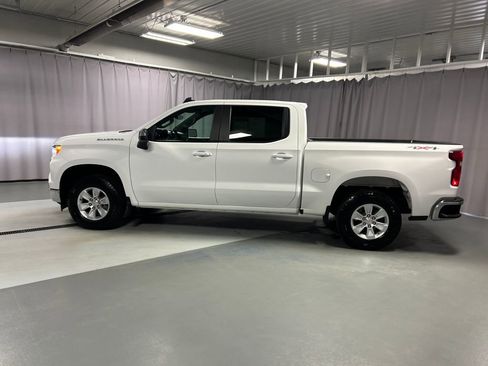 Used 2025 Chevrolet Silverado 1500 LT w/ Work Truck Package AWD/4WD image 4