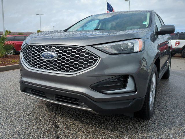 Used 2024 Ford Edge SEL AWD/4WD image 8
